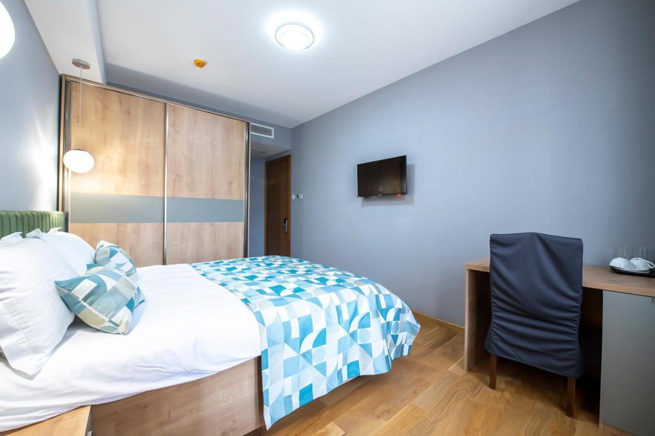 Hotel Solo Tbilisi Luaran gambar
