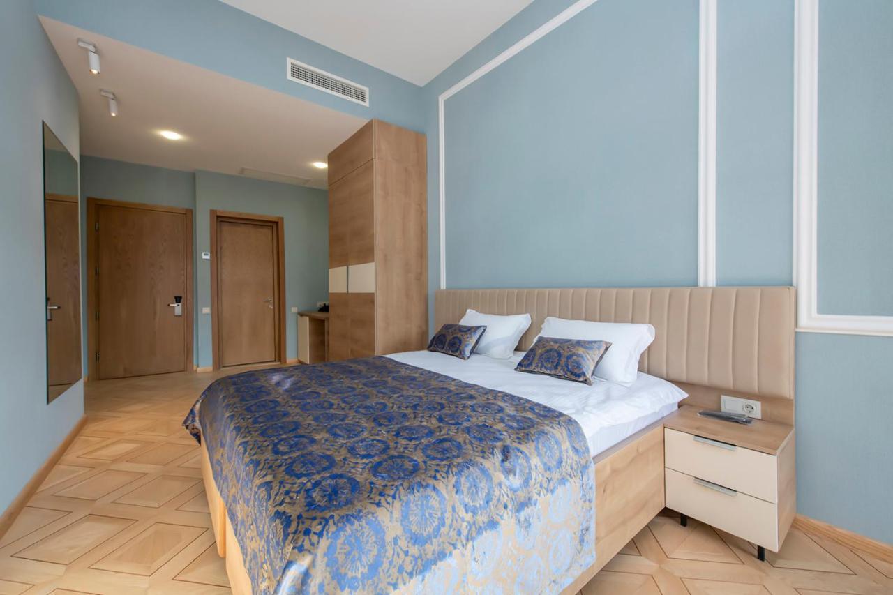 Hotel Solo Tbilisi Luaran gambar