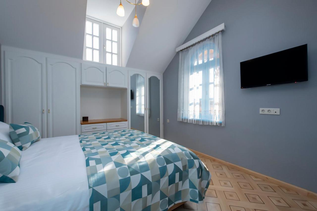 Hotel Solo Tbilisi Luaran gambar