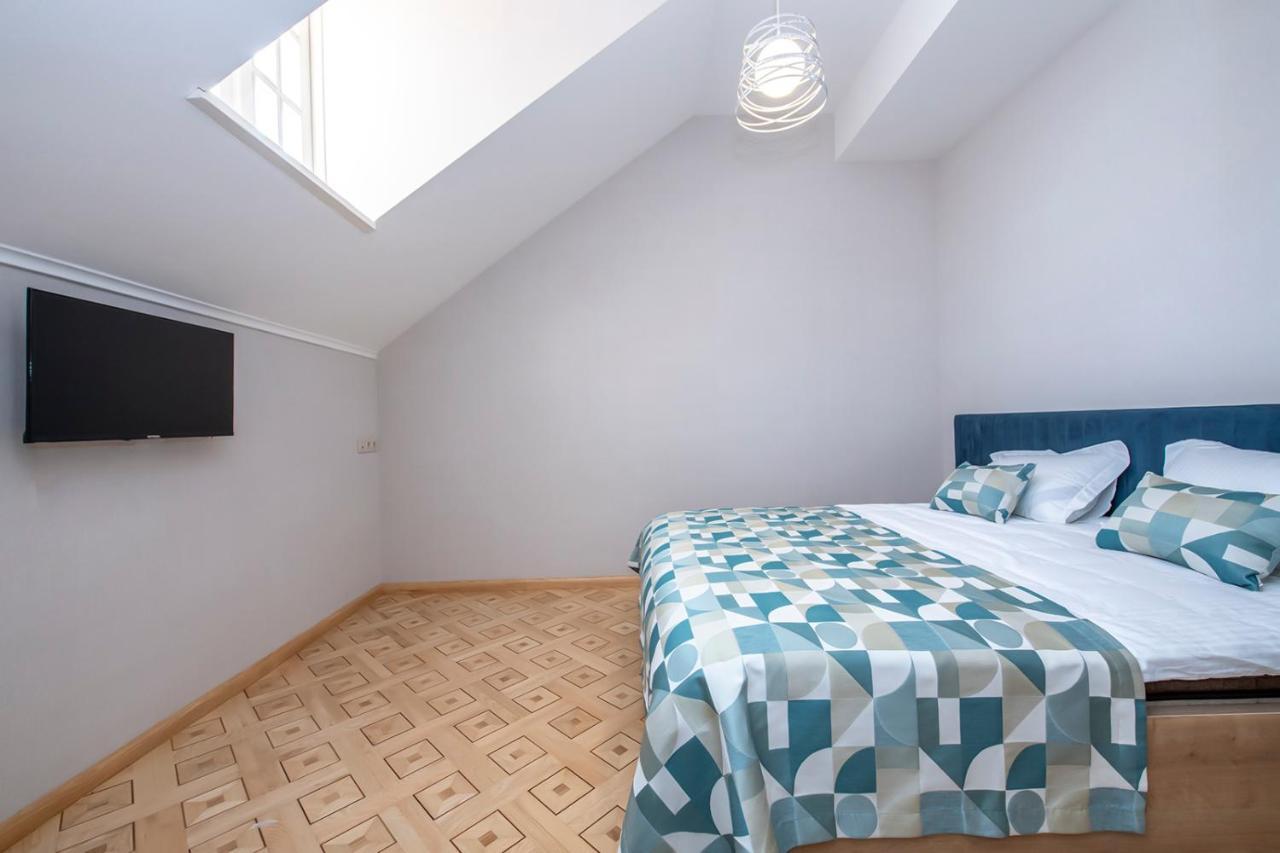 Hotel Solo Tbilisi Luaran gambar