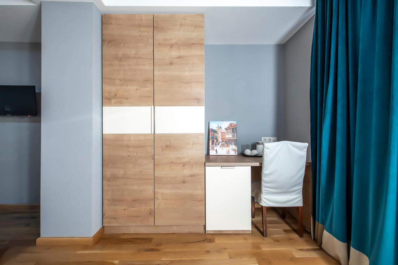 Hotel Solo Tbilisi Luaran gambar