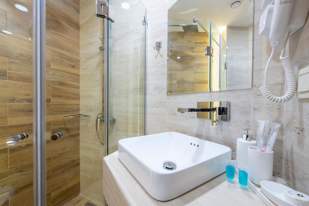 Hotel Solo Tbilisi Luaran gambar