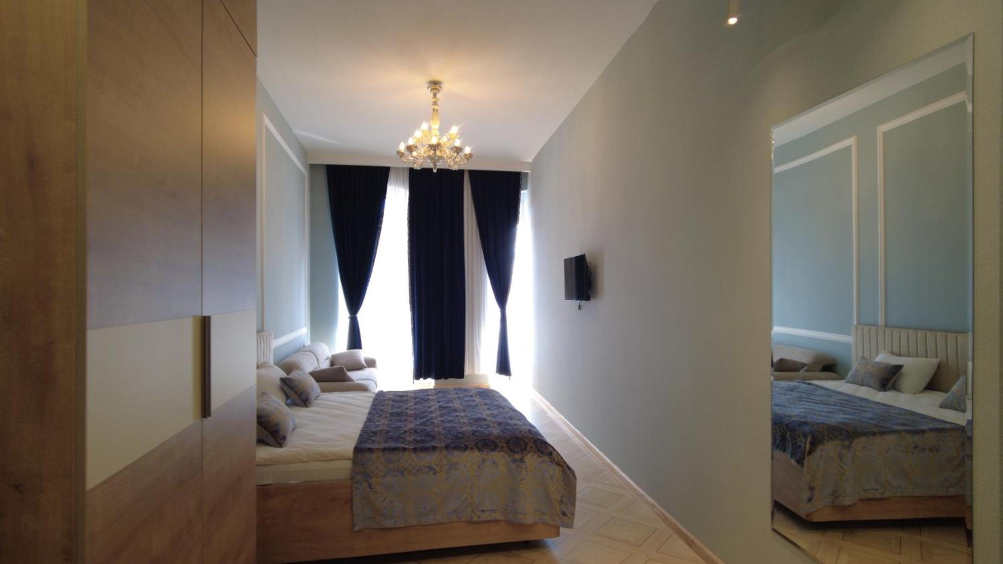 Hotel Solo Tbilisi Luaran gambar