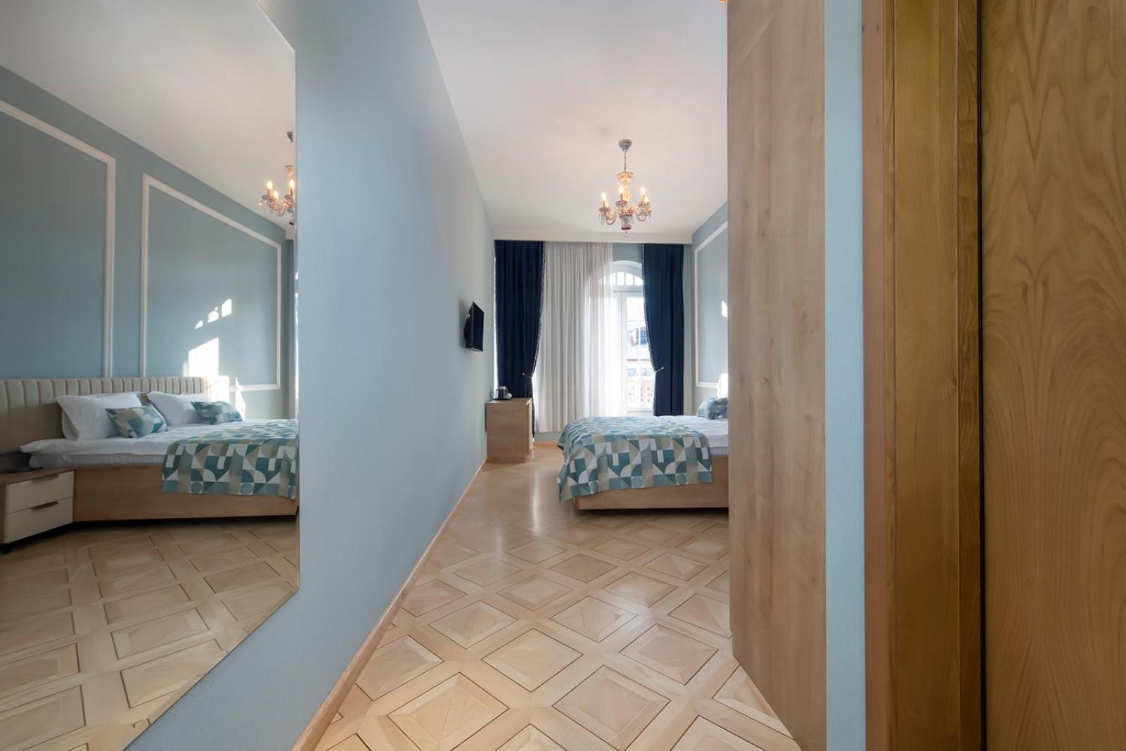 Hotel Solo Tbilisi Luaran gambar